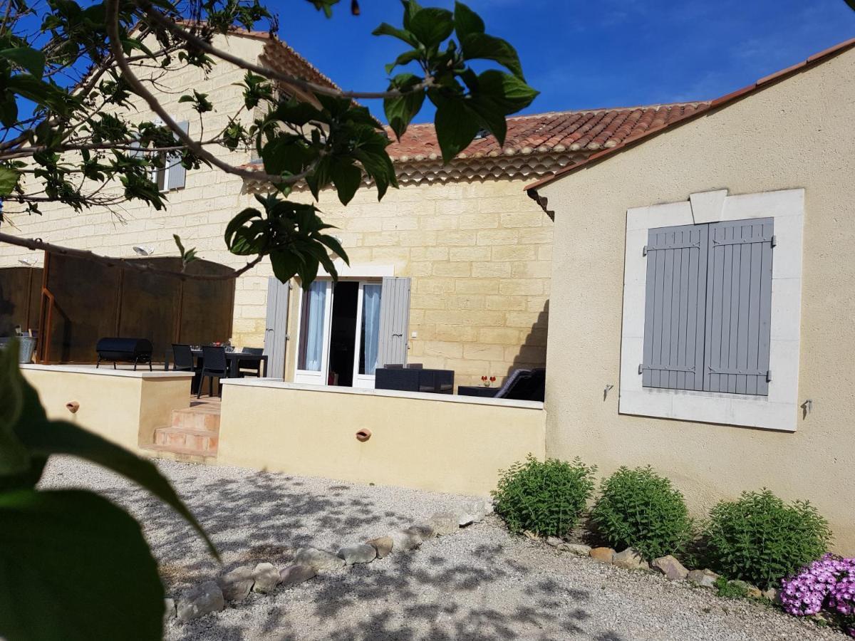 Le Mas Saint Jean Mezoargues Екстер'єр фото